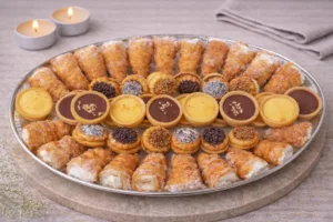 Плато със сладки